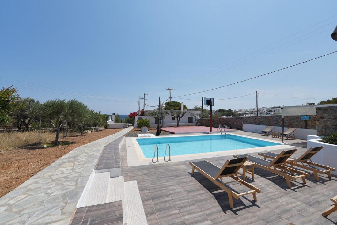 Flora'S Beach And Pool Villa In Syros Liaropá المظهر الخارجي الصورة