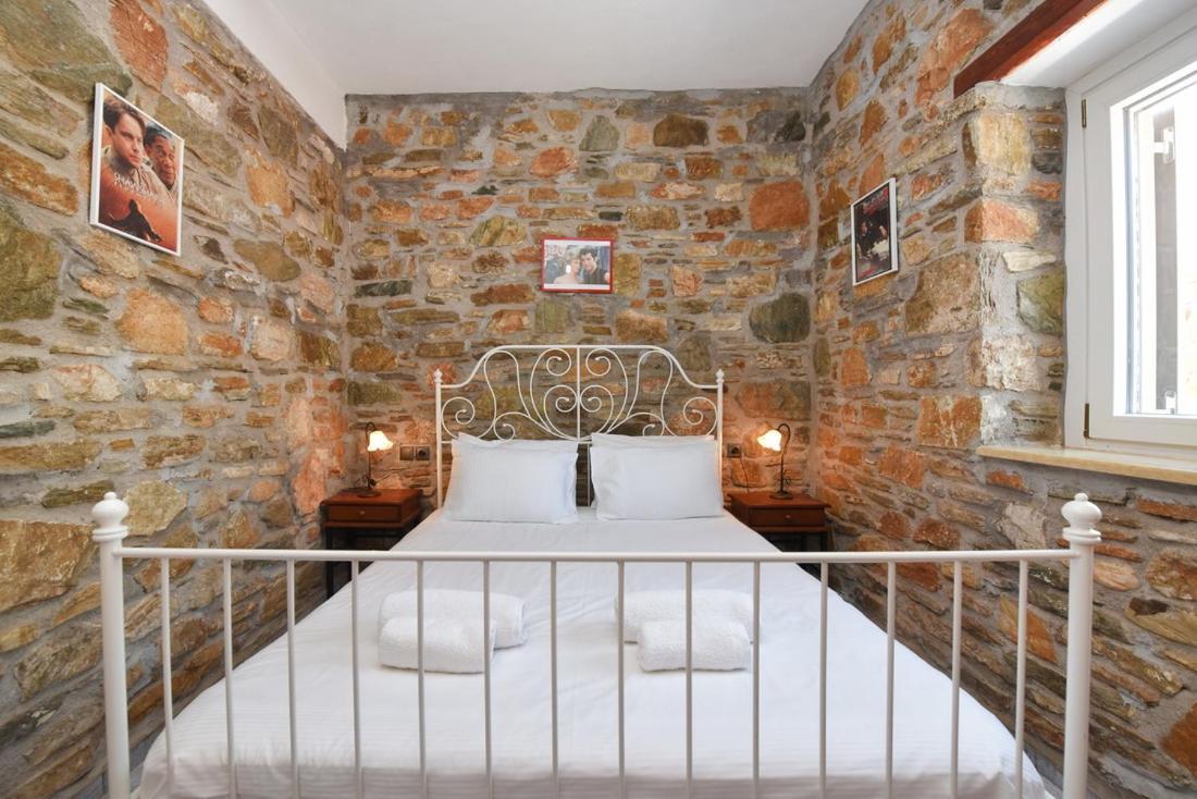 Flora'S Beach And Pool Villa In Syros Liaropá المظهر الخارجي الصورة